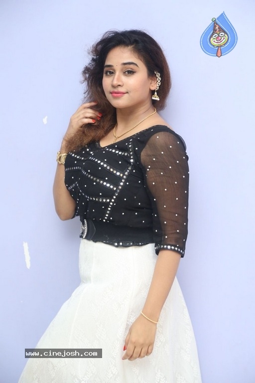 Actress Jayathi Latest Gallery - 10 / 21 photos