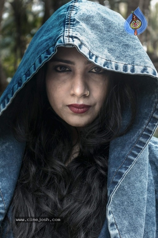 Actress Kavita Radheshyam Photos - 9 / 17 photos