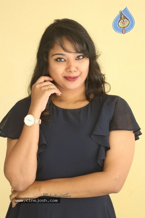 Actress Lizee Gopal Photos - 5 / 21 photos