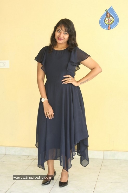 Actress Lizee Gopal Photos - 6 / 21 photos