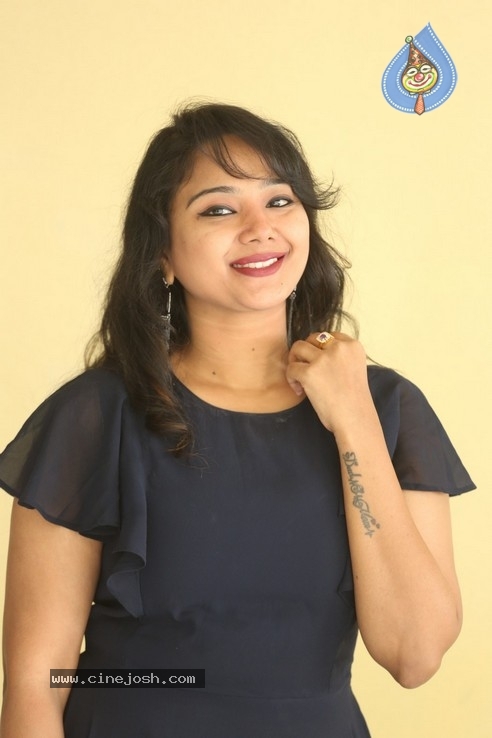 Actress Lizee Gopal Photos - 7 / 21 photos