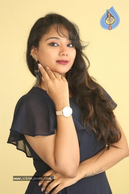 Actress Lizee Gopal Photos - 16 / 21 photos