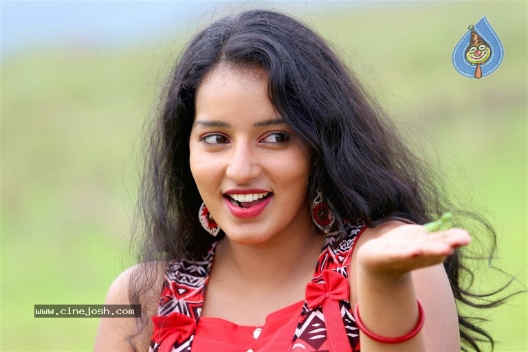 Actress Malavika Menon Photos - 4 / 15 photos