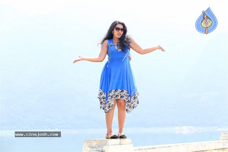 Actress Malavika Menon Photos - 12 / 15 photos