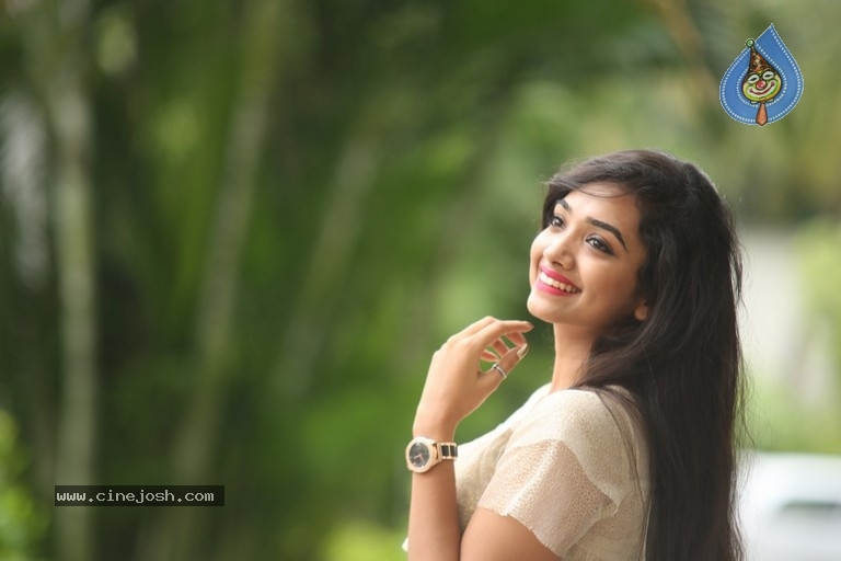 Actress Meghana New Stills - 7 / 17 photos