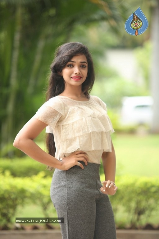 Actress Meghana New Stills - 9 / 17 photos