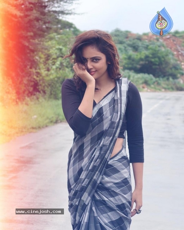 Actress Nandita Swetha Photos - 6 / 6 photos