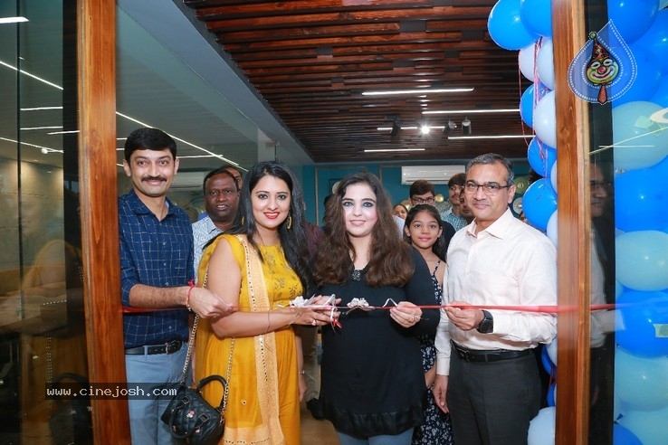 Actress Nikita Launches Sleepwell world Retail Showroom  - 4 / 29 photos