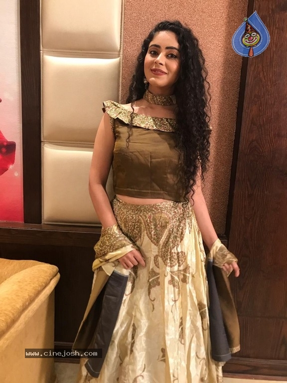 Actress Payal Wadhwa Stills - 9 / 12 photos