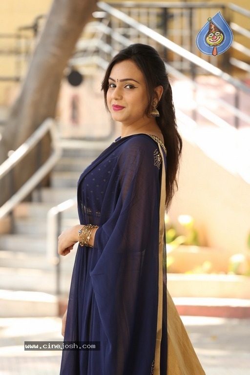 Actress Priyansha Dubey Stills - 15 / 31 photos