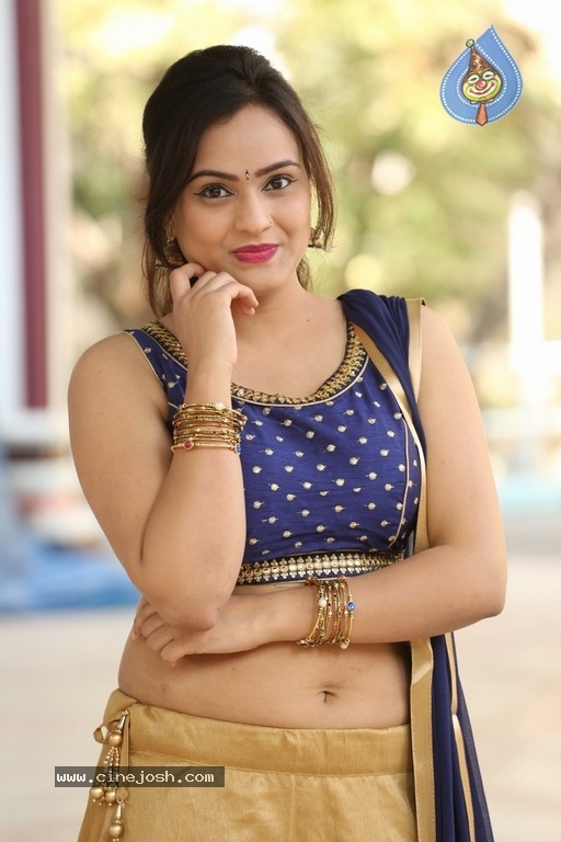 Actress Priyansha Dubey Stills - 23 / 31 photos