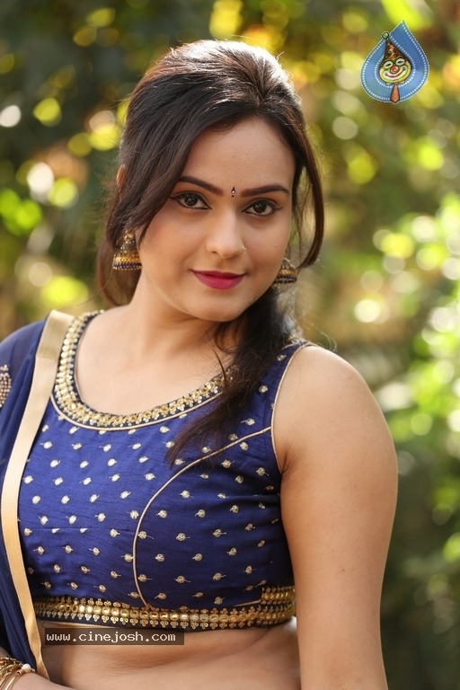 Actress Priyansha Dubey Stills - 29 / 31 photos