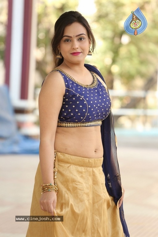 Actress Priyansha Dubey Stills - 31 / 31 photos