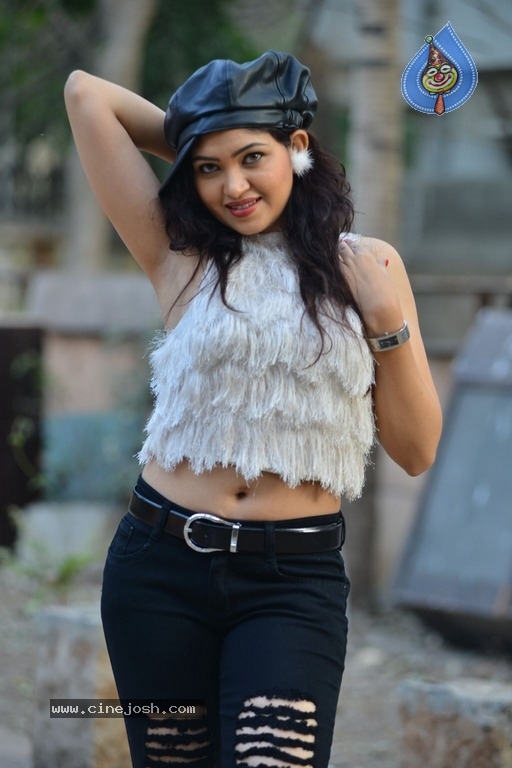 Actress Radhika Patil Latest Stills - 6 / 10 photos