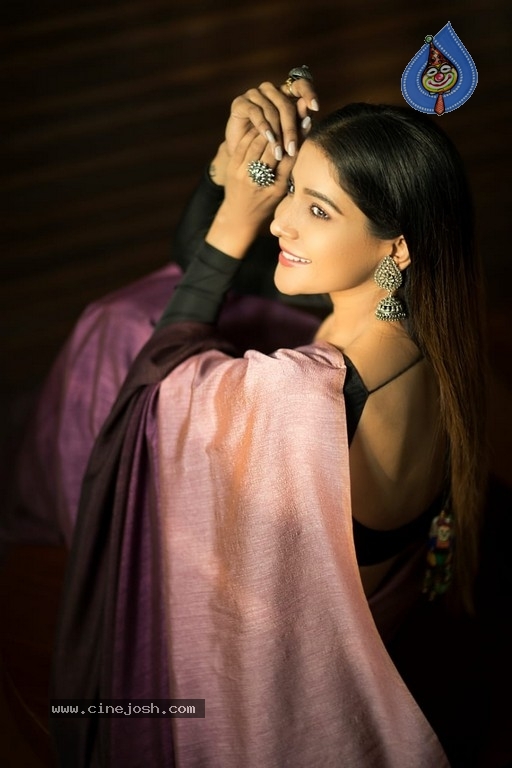 Actress Sakshi Agarwal Photos - 7 / 7 photos