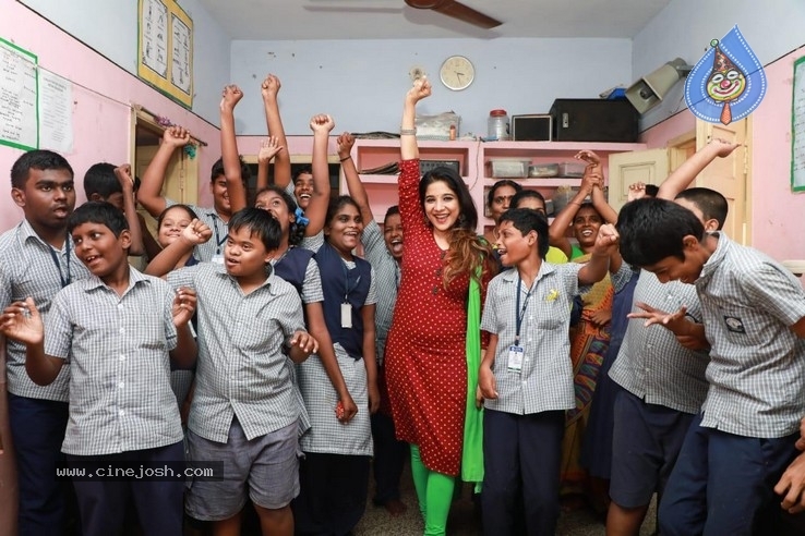 Actress Sakshi Agarwal visited Autism Affected Children Home - 7 / 7 photos