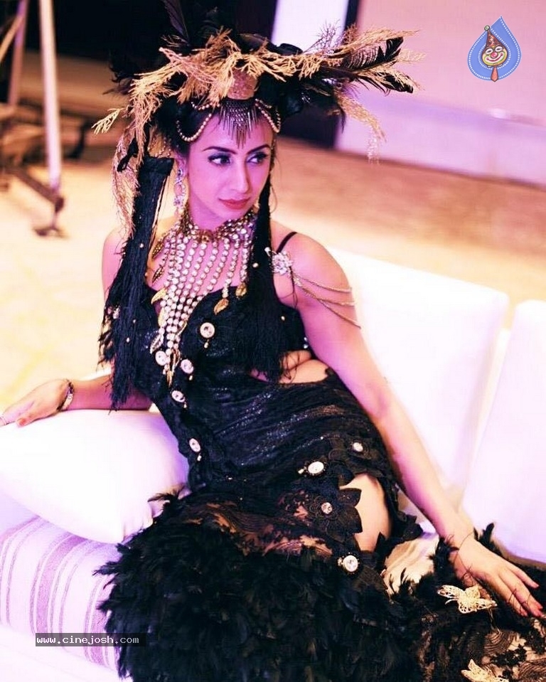 Actress Sanjjanaa Galrani Latest Photos - 7 / 10 photos