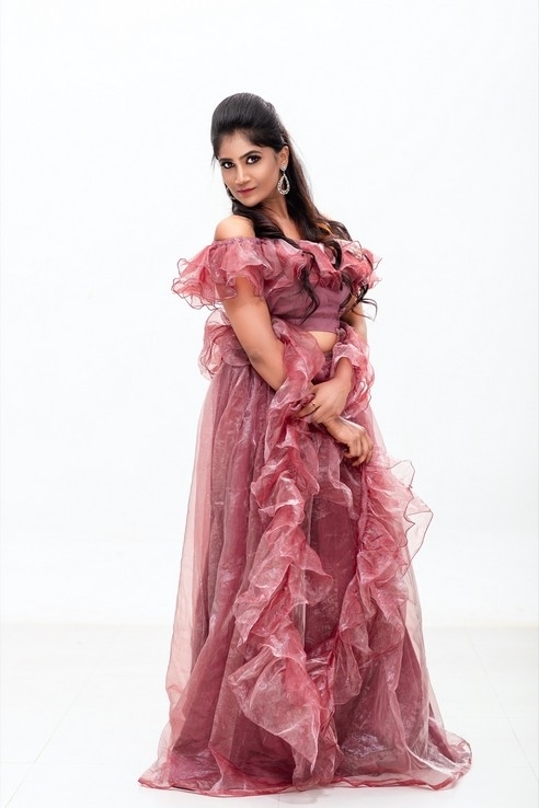 Actress Saraa Venkatesh Stills - 4 / 11 photos