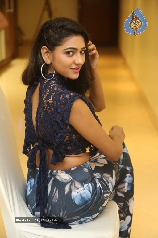 Actress Shalu Chourasiya Photos - 4 / 21 photos