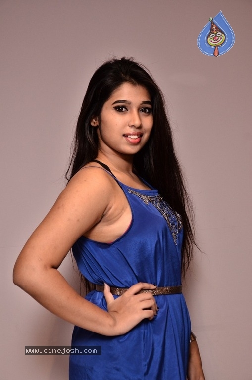 Actress Sharon Latest Stills - 1 / 9 photos