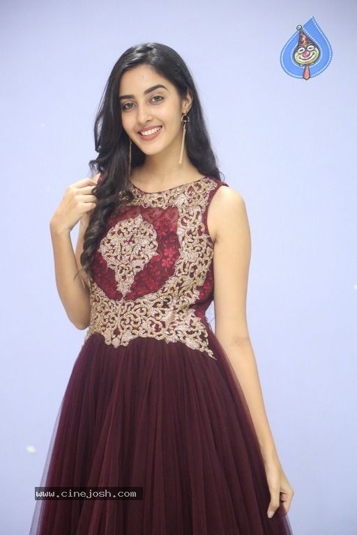 Actress Simrath New Photos - 8 / 14 photos