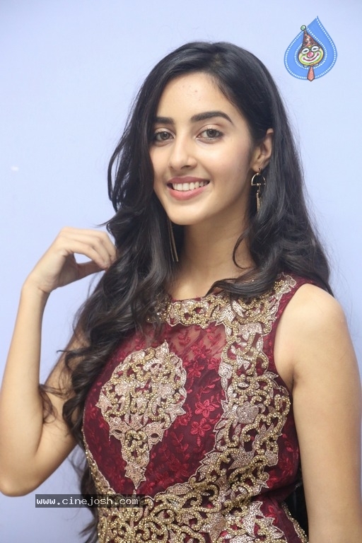 Actress Simrath New Photos - 9 / 14 photos