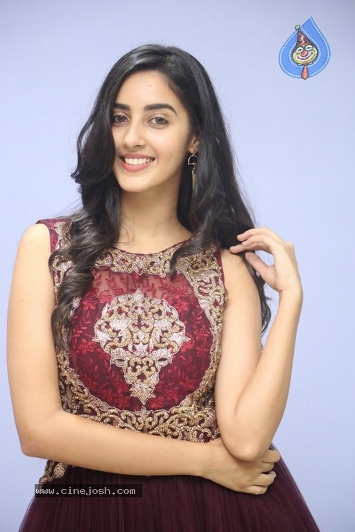 Actress Simrath New Photos - 11 / 14 photos