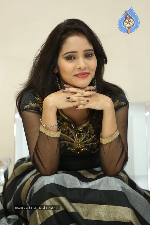 Actress Sri Priya Stills - 8 / 15 photos