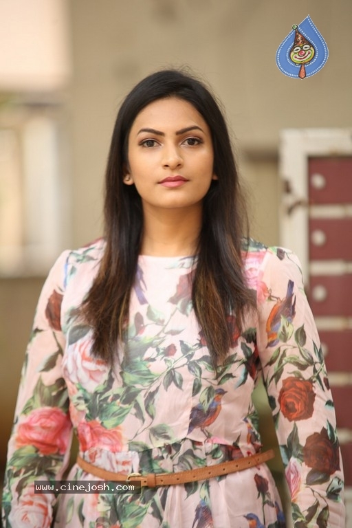 Actress Swetha Varma Photos - 2 / 15 photos