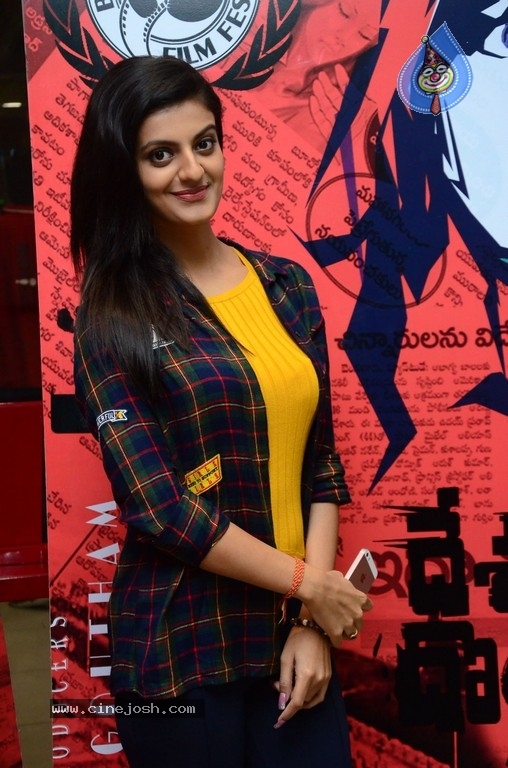 Actress Tanishq Rajan Stills - 13 / 21 photos