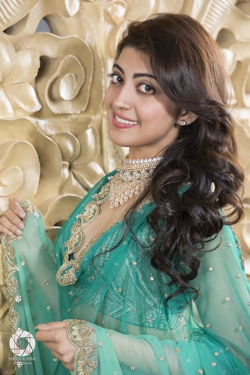 Actresses Pranitha Subhash Photos - 7 / 7 photos