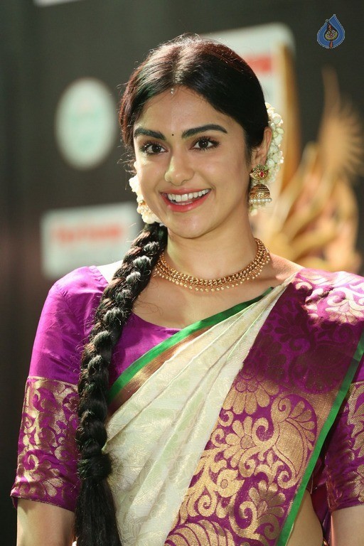 Adah Sharma at IIFA Utsavam - 21 / 40 photos
