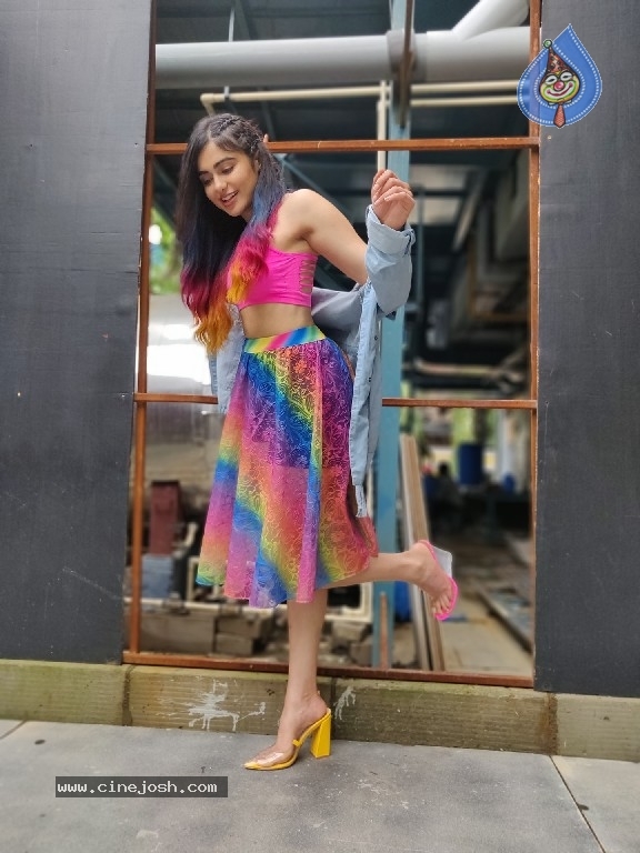 Adah Sharma Gallery - 9 / 9 photos