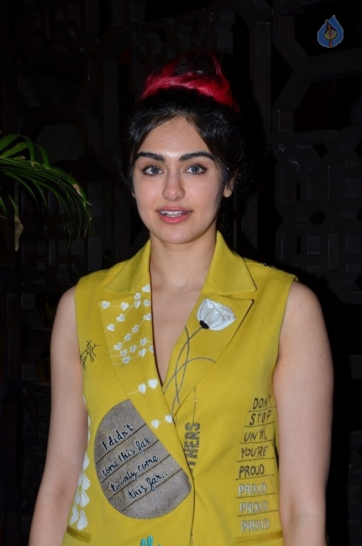 Adah Sharma Gallery - 18 / 38 photos