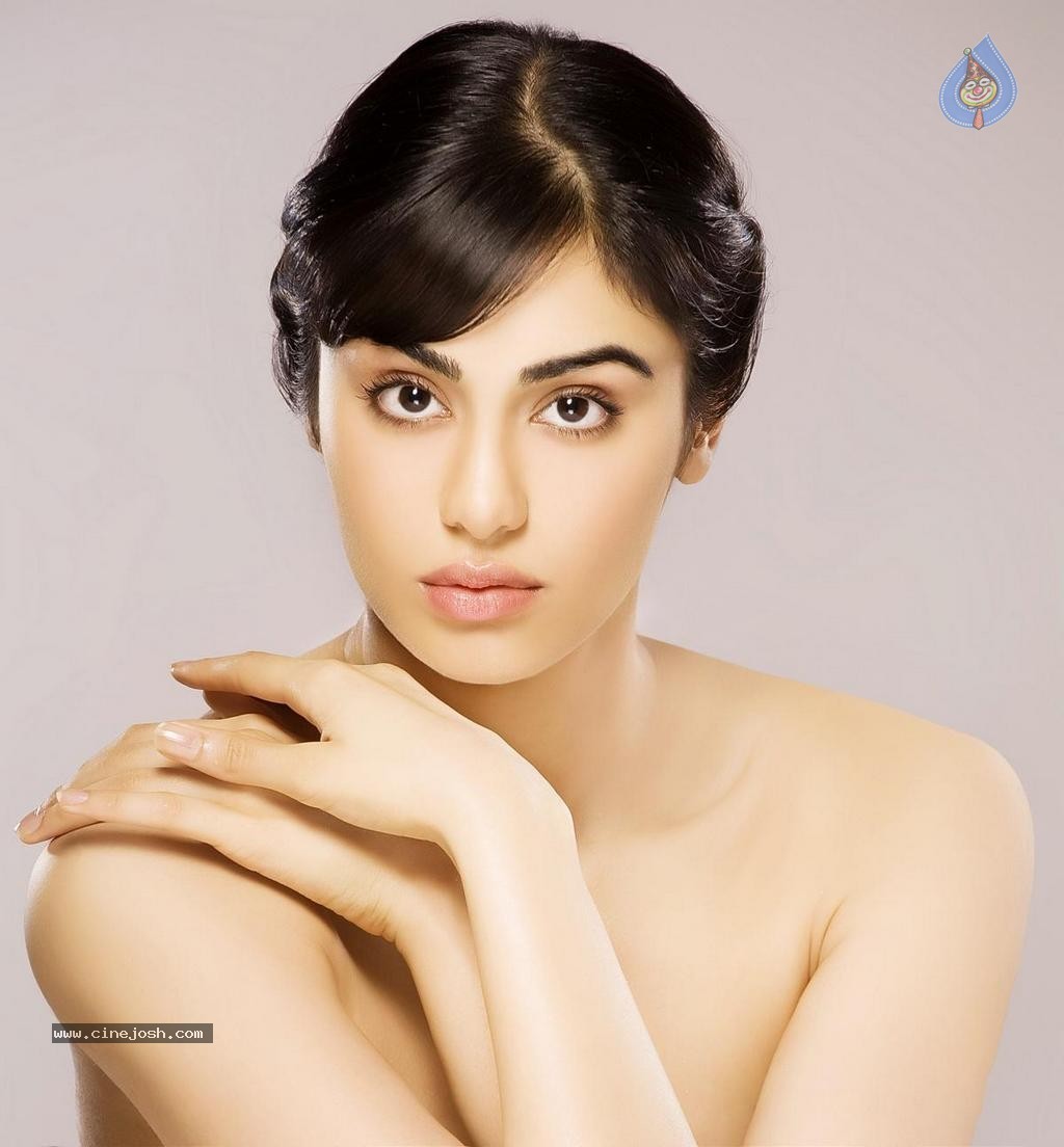 Adah Sharma Latest Pics - 14 / 17 photos