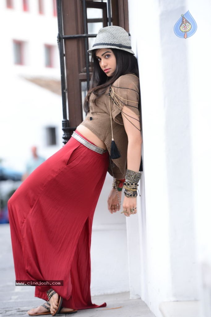 Adah Sharma Latest Stills - 7 / 46 photos