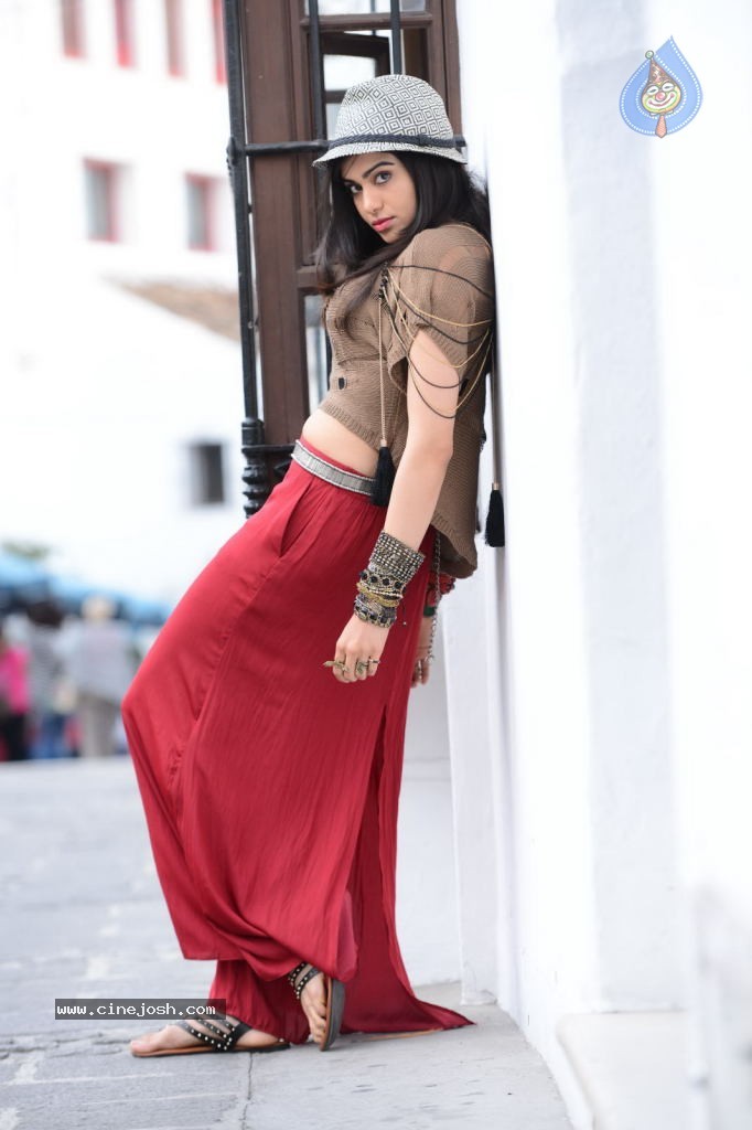 Adah Sharma Latest Stills - 38 / 46 photos