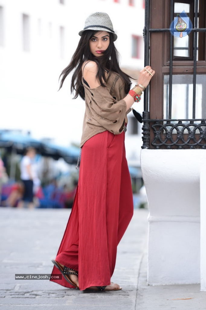 Adah Sharma Latest Stills - 41 / 46 photos