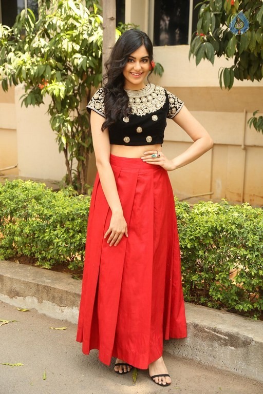 Adah Sharma New Gallery - 27 / 42 photos