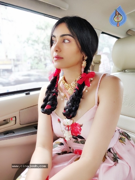 Adah Sharma New Stills - 1 / 4 photos