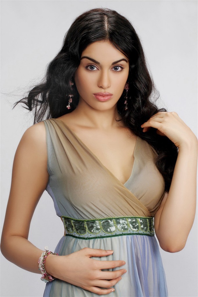 Adah Sharma New Stills - 1 / 26 photos