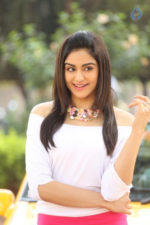 Adah Sharma Photos - 1 / 42 photos