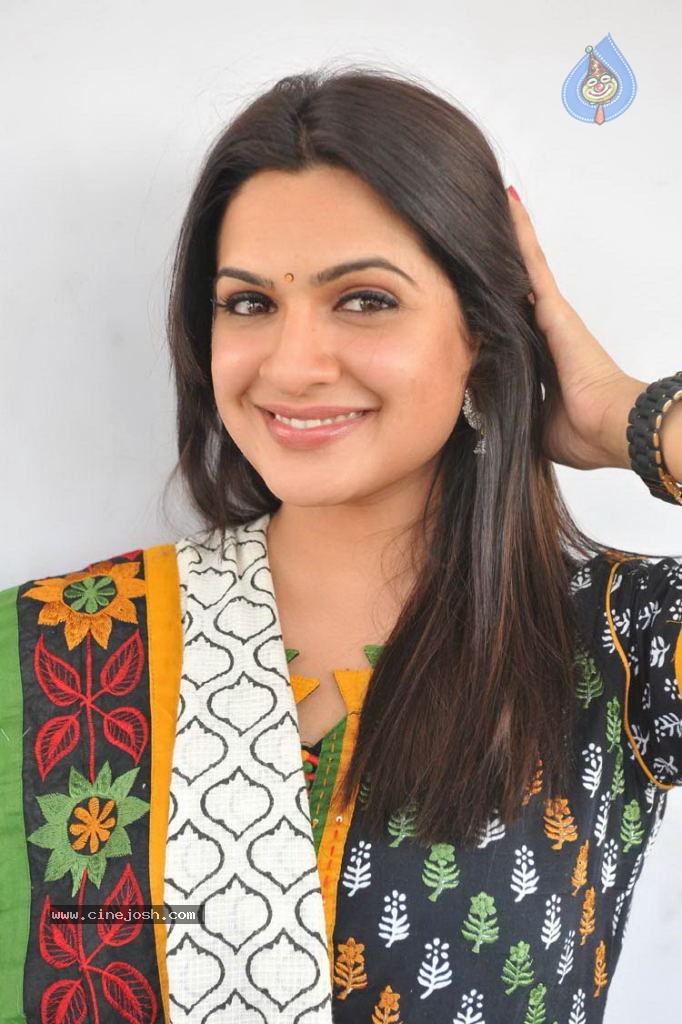 Aditi Agarwal Latest Stills - 37 / 58 photos