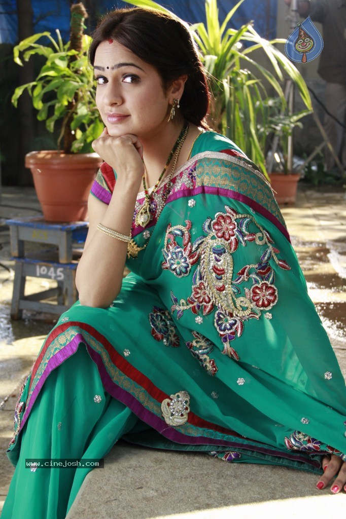 Aditi Agarwal New Stills - 27 / 58 photos