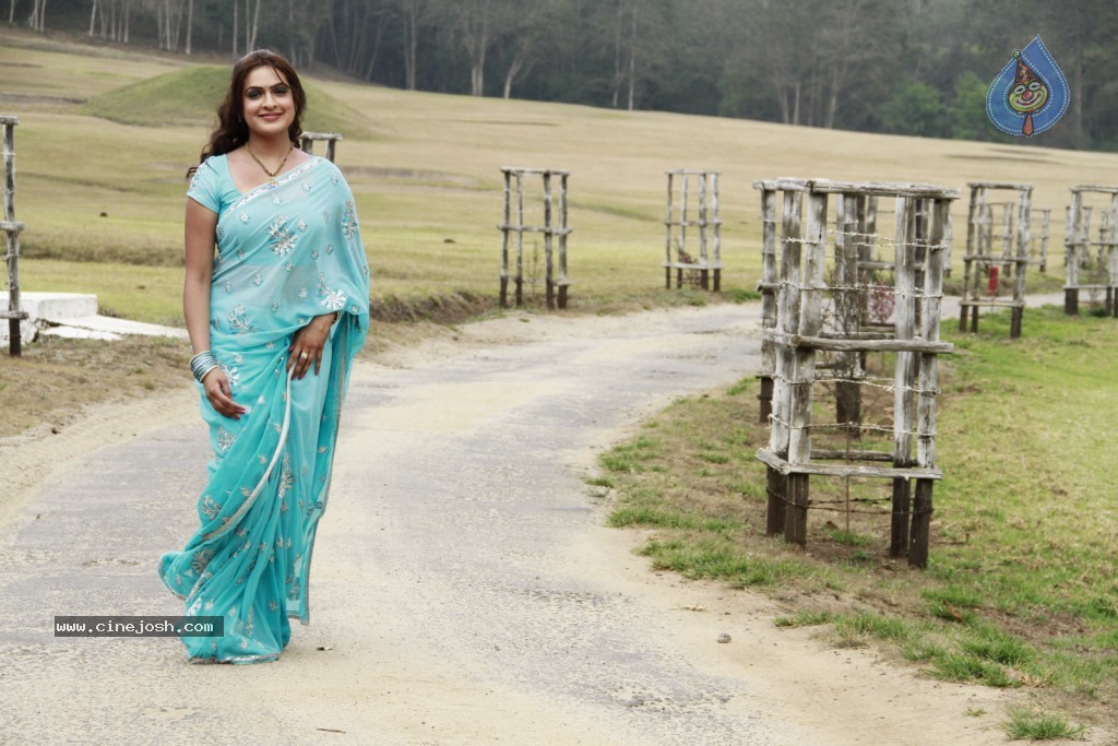 Aditi Agarwal New Stills - 45 / 58 photos