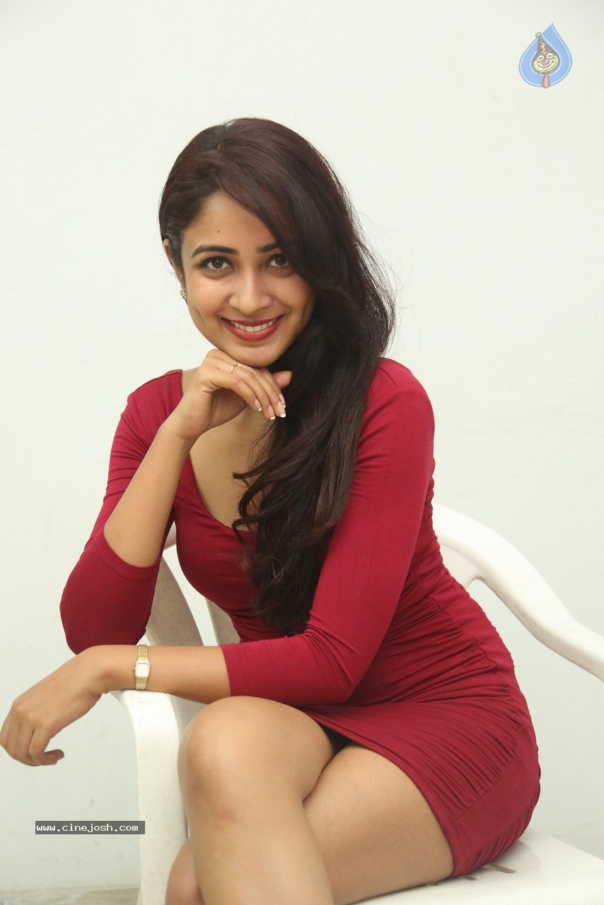 Aditi Chengappa Latest Photos - 17 / 60 photos
