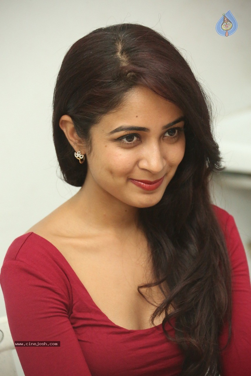 Aditi Chengappa Latest Photos - 30 / 60 photos
