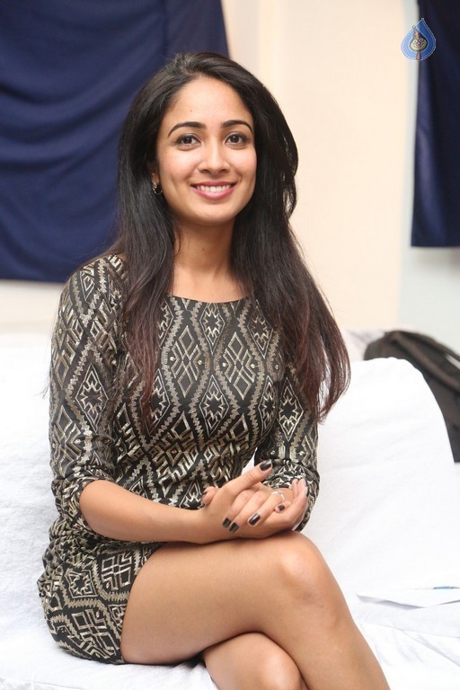 Aditi Chengappa New Pics - 10 / 40 photos