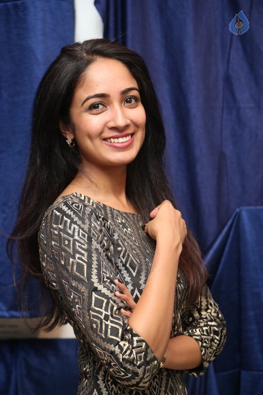 Aditi Chengappa New Pics - 17 / 40 photos