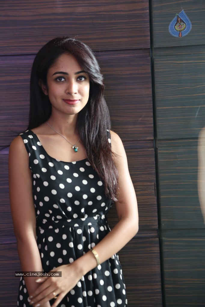 Aditi Chengappa New Stills - 33 / 88 photos